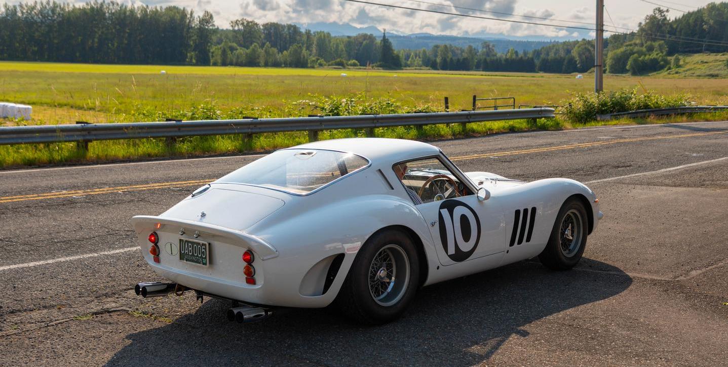 自動車 Ferrari 250 GTO Ferrari 250 GTO smashes world auction record fetching US